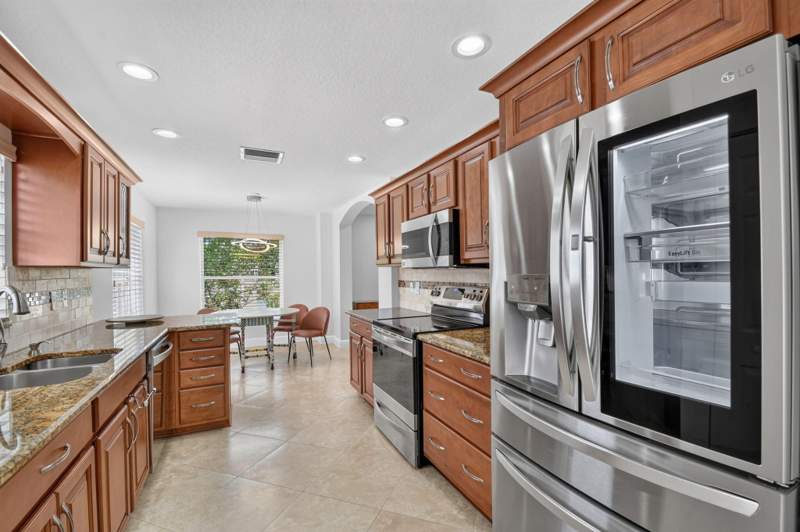 3 bedroom Condominium at 12447 Crystal Pointe Drive #201, Coral Lakes/Crystal Pointe, Boynton Beach — photo 5