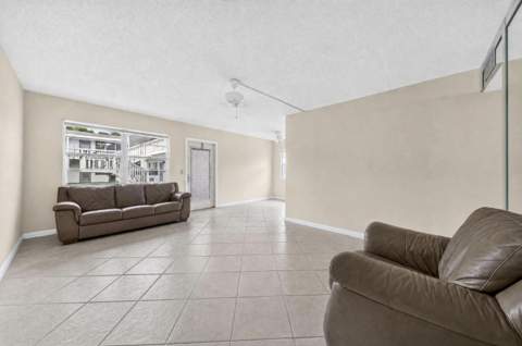 169 Westbury J #169, Deerfield Beach FL - photo 13 of 23