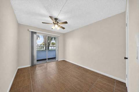 169 Westbury J #169, Deerfield Beach FL - photo 19 of 23