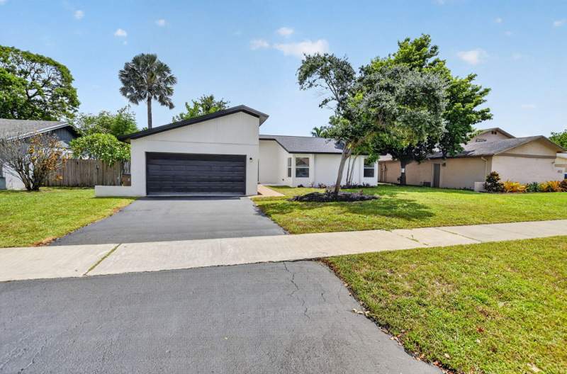 3 bedroom Single Family Residence at 386 NW 40th Terrace, Villages Of Hillsboro Sec 1, Deerfield Beach — photo 2