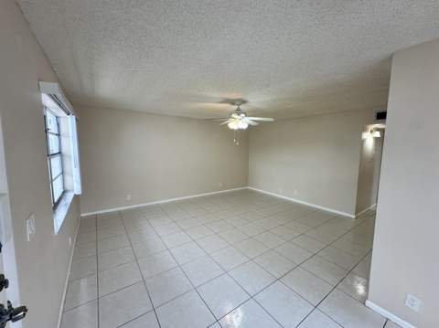 811 Flanders Q, Delray Beach FL - photo 6 of 36