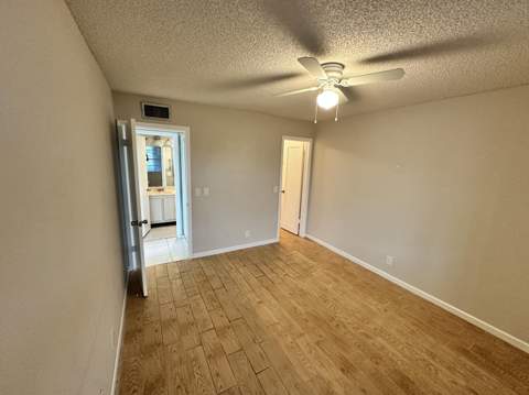 811 Flanders Q, Delray Beach FL - photo 10 of 36