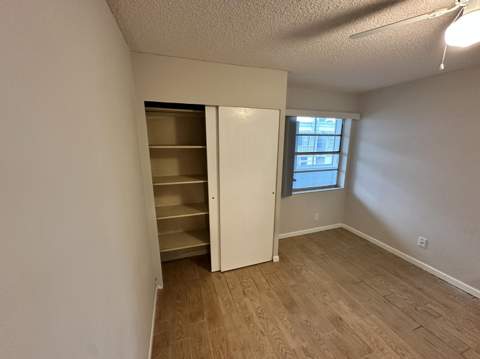 811 Flanders Q, Delray Beach FL - photo 12 of 36