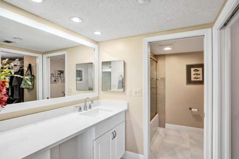 5951 Wellesley Park Drive #405, Boca Raton FL - photo 23 of 38