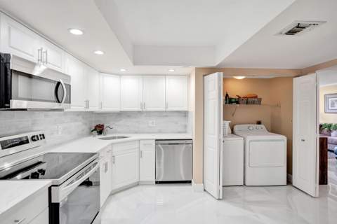 5951 Wellesley Park Drive #405, Boca Raton FL - photo 8 of 38