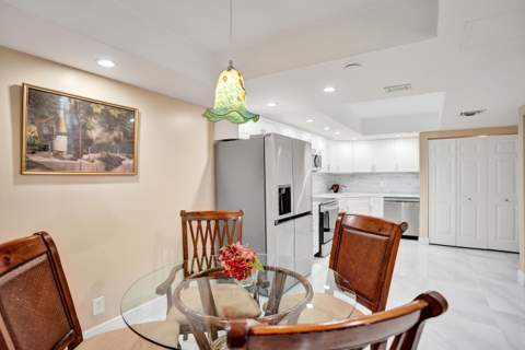 5951 Wellesley Park Drive #405, Boca Raton FL - photo 14 of 38