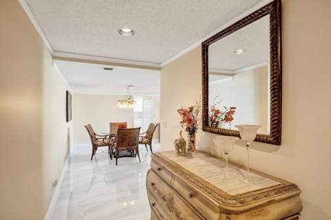 5951 Wellesley Park Drive #405, Boca Raton FL - photo 11 of 38