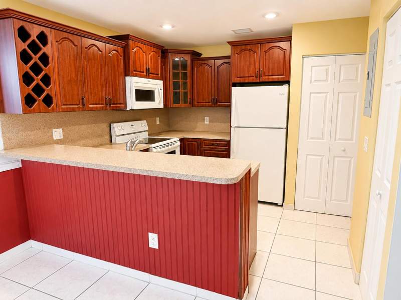 2 bedroom Townhouse at 2035 Winners Circle, Rock Island Land Corp, North Lauderdale — photo 3