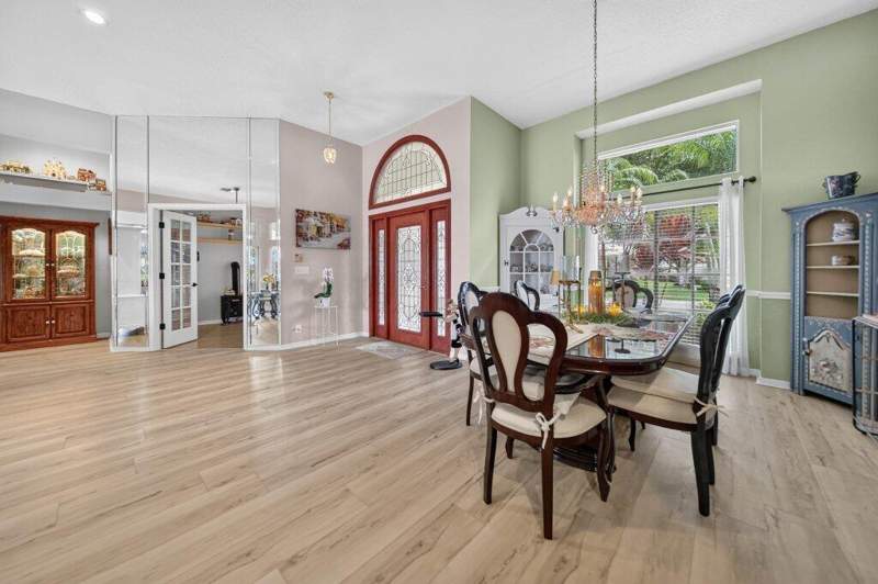 4 bedroom Single Family Residence at 913 SW Lighthouse Drive, Harbour Pointe, Palm City — photo 5