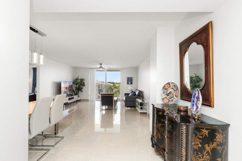 2 bedroom Condominium at 427 Golden Isles Drive, Golden Horn South Condo, Hallandale Beach — photo 5