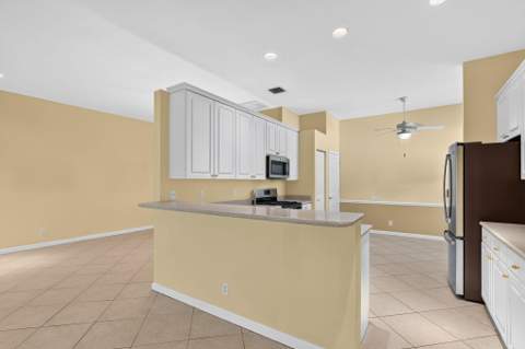 174 NW Lawton Road, Port St. Lucie FL - photo 12 of 67