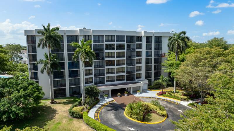 2 bedroom Condominium at 5951 Wellesley Park Drive #405, Wellesley Park Condo, Boca Raton — photo 2