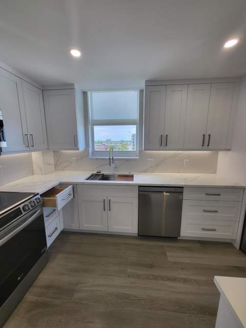 3100 NE 49th Street #701, Fort Lauderdale FL - photo 9 of 44