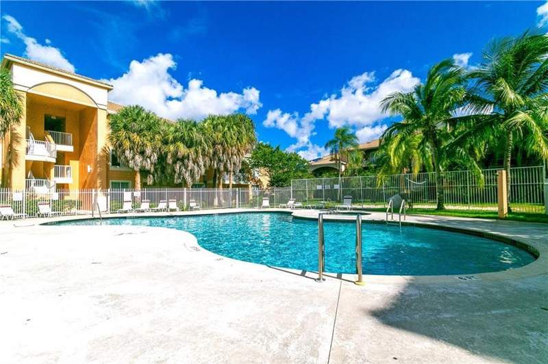 2 bedroom Condominium at 6900 SW 39th Street #311K, Courtyards At Davie Condo, Davie — photo 4