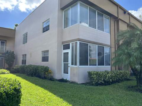 7 Flanders A, Delray Beach FL - photo 6 of 25