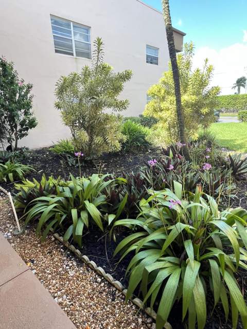 7 Flanders A, Delray Beach FL - photo 9 of 25