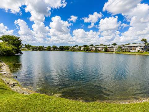 3300 NW 46th Street #104, Oakland Park FL - photo 8 of 11
