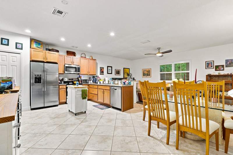 3 bedroom Townhouse at 953 NE Trailside Run, River Place On The St Lucie No. 8, Port St. Lucie — photo 5