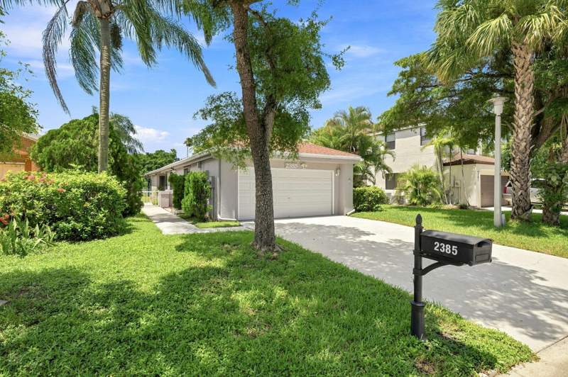 3 bedroom Single Family Residence at 2385 NW 34th Terrace, Lakeview Homes At Centura Parc V, Coconut Creek — photo 2