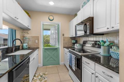 3209 S Lakeview Circle #8202, Hutchinson Island FL - photo 11 of 29