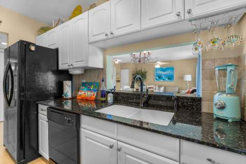 3209 S Lakeview Circle #8202, Hutchinson Island FL - photo 13 of 29