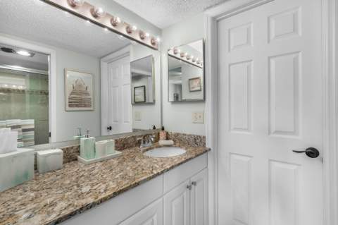 3209 S Lakeview Circle #8202, Hutchinson Island FL - photo 18 of 29