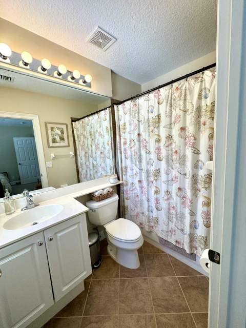 4488 Hickory Drive, Palm Beach Gardens FL - photo 17 of 22