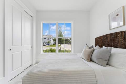6810 SE Lost Pine Drive, Stuart FL - photo 7 of 28
