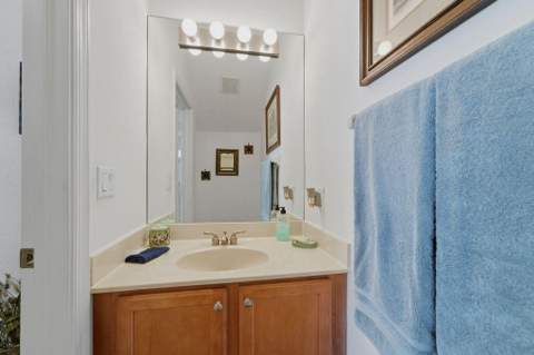 8074 Murano Circle, Palm Beach Gardens FL - photo 15 of 58