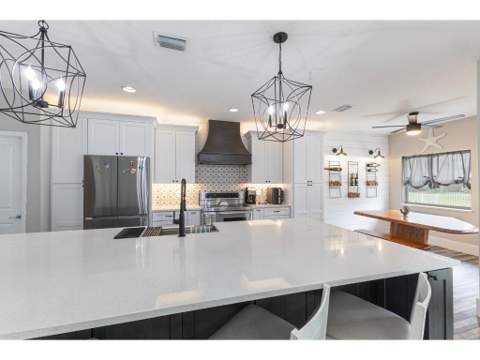 10611 Pine Needle Drive, Fort Pierce FL - photo 13 of 39