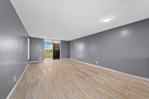 6161 NW 2nd Avenue #525, Boca Raton FL - photo 7 of 33