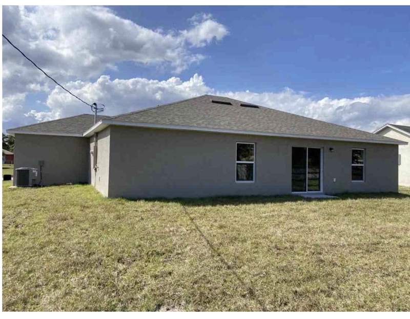 3 bedroom Single Family Residence at 781 SW Dorchester Street, Port St Lucie Section 27, Port St. Lucie — photo 3