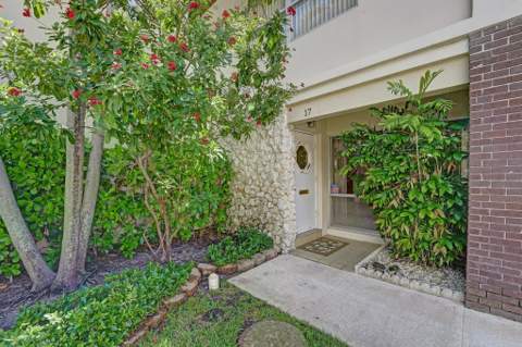 5555 N Ocean Boulevard #17, Lauderdale-By-The-Sea FL - photo 11 of 61