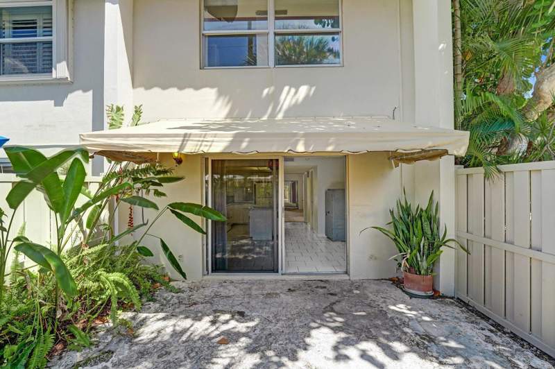 2 bedroom Condominium at 5555 N Ocean Boulevard #17, Ocean Bay Club Condo, Lauderdale-By-The-Sea — photo 5