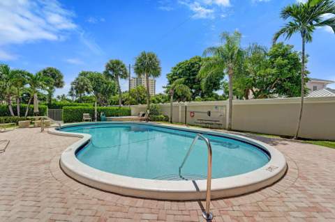 5555 N Ocean Boulevard #17, Lauderdale-By-The-Sea FL - photo 7 of 61