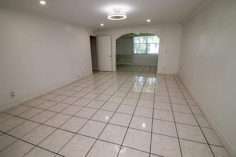 2 bedroom Condominium at 1040 NW 80th Avenue #203, 3 Of Palm Springs 1 Condo, Margate — photo 2