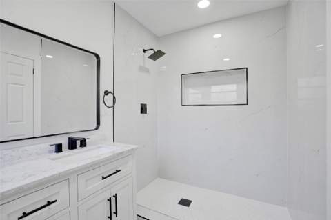 4017 NE 18th Avenue, Oakland Park FL - photo 11 of 26