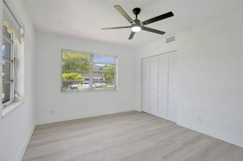 4017 NE 18th Avenue, Oakland Park FL - photo 14 of 26