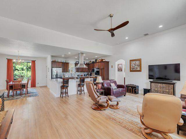 3 bedroom Single Family Residence at 5327 N Old Dixie Highway, Riverview Manor, Fort Pierce — photo 5