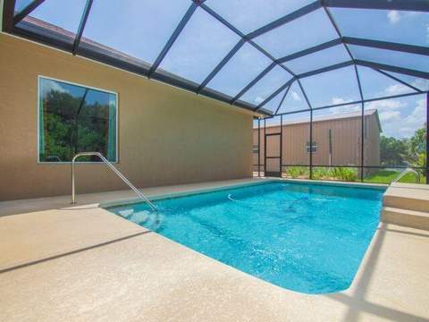 5327 N Old Dixie Highway, Fort Pierce FL - photo 10 of 37
