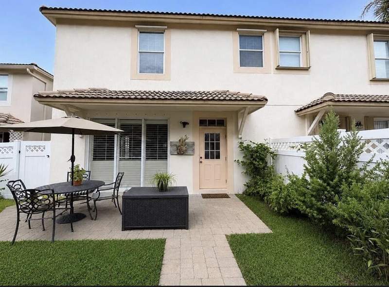 3 bedroom Townhouse at 8074 Murano Circle, Gables At Northlake 1, Palm Beach Gardens — photo 3