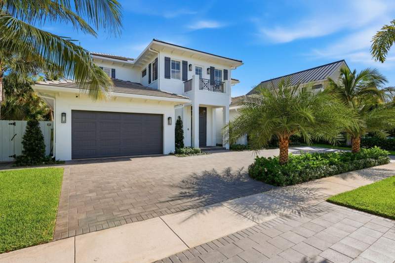 5 bedroom Single Family Residence at 464 NE 8th Street, Boca Villas Sec B, Boca Raton — photo 2