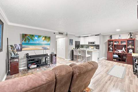 711 Forest Club Drive #119, Wellington FL - photo 7 of 36