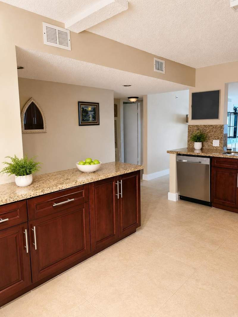 2 bedroom Condominium at 5574 Witney Drive #206, Lakes of Delray, Delray Beach — photo 3