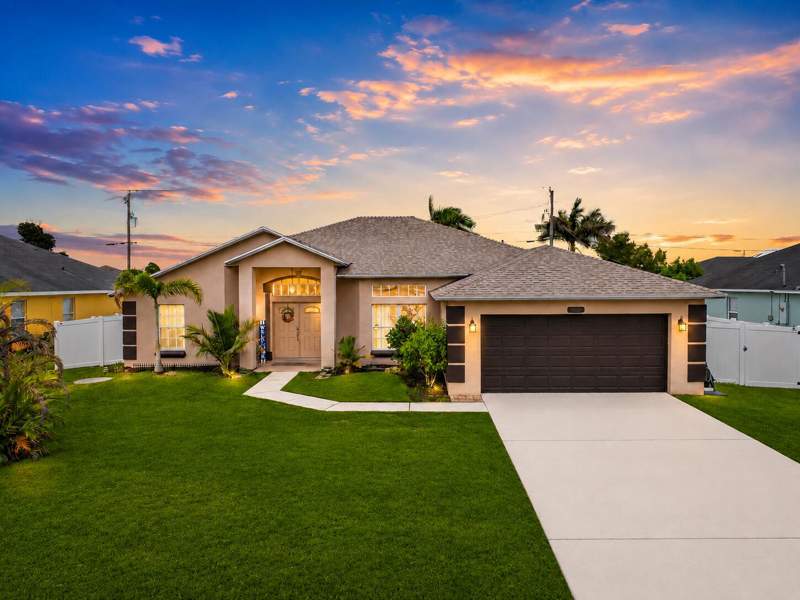 3 bedroom Single Family Residence at 1929 SW Breezeway Street, Port St Lucie Section 35, Port St. Lucie — photo 2
