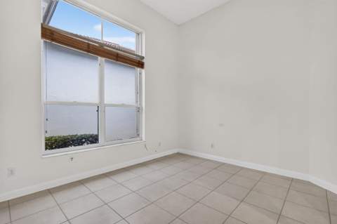 6842 Fairway Lakes Drive, Boynton Beach FL - photo 14 of 81