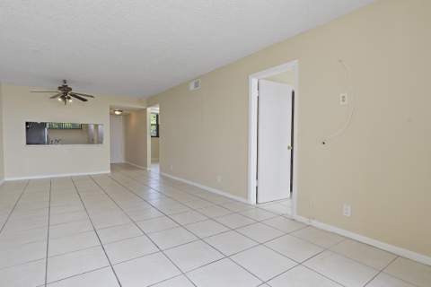 112 Lake Emerald Drive #209, Oakland Park FL - photo 10 of 32