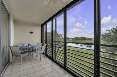3231 Holiday Springs Boulevard #306, Margate FL - photo 20 of 27
