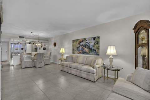 3231 Holiday Springs Boulevard #306, Margate FL - photo 9 of 27