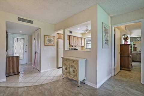 76 Capri B, Delray Beach FL - photo 8 of 26